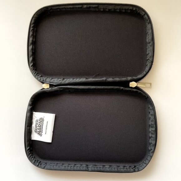 SUPER MARIO BROS GADGET CASE 2022 NINTENDO - Picture 4 of 7